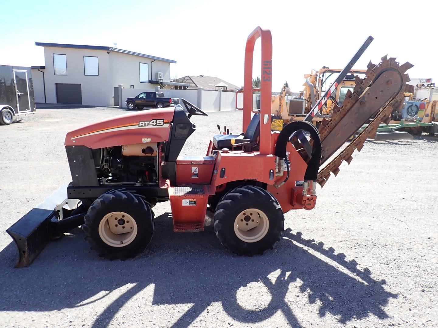 ./imagenes/INVOICE/2019/16495/ZANJADORA DITCH WITCH_RT45 (9).JPG